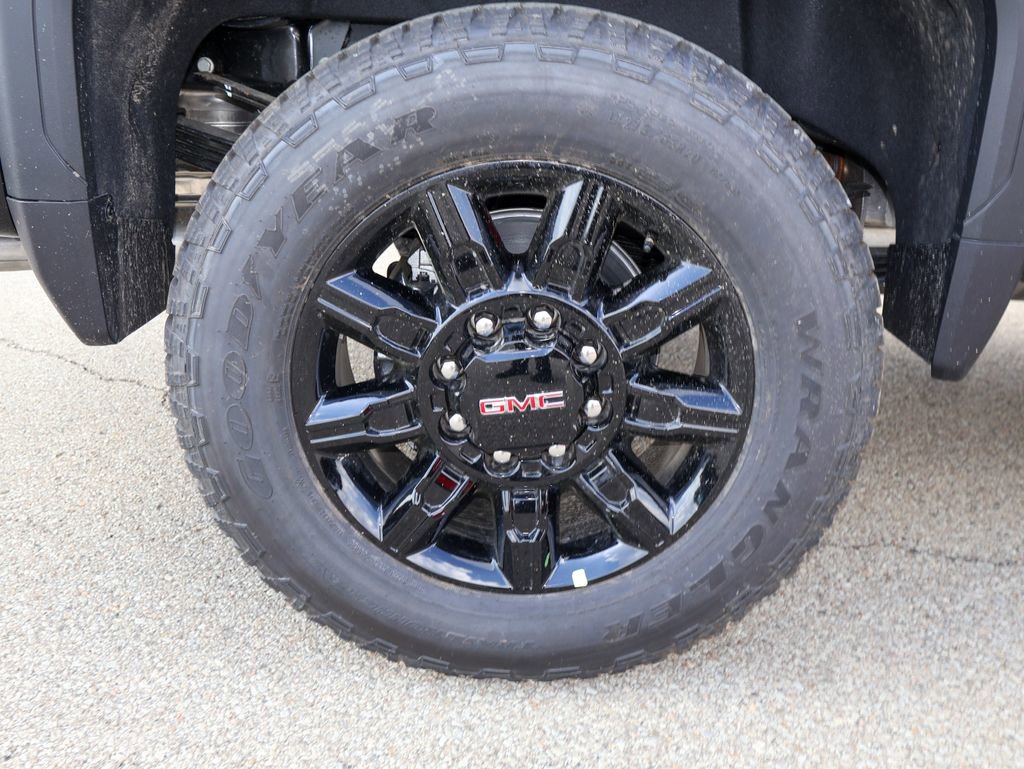 New 2026 GMC Sierra 3500 AT4 w/ AT4 Premium Plus Package AWD/4WD image 37