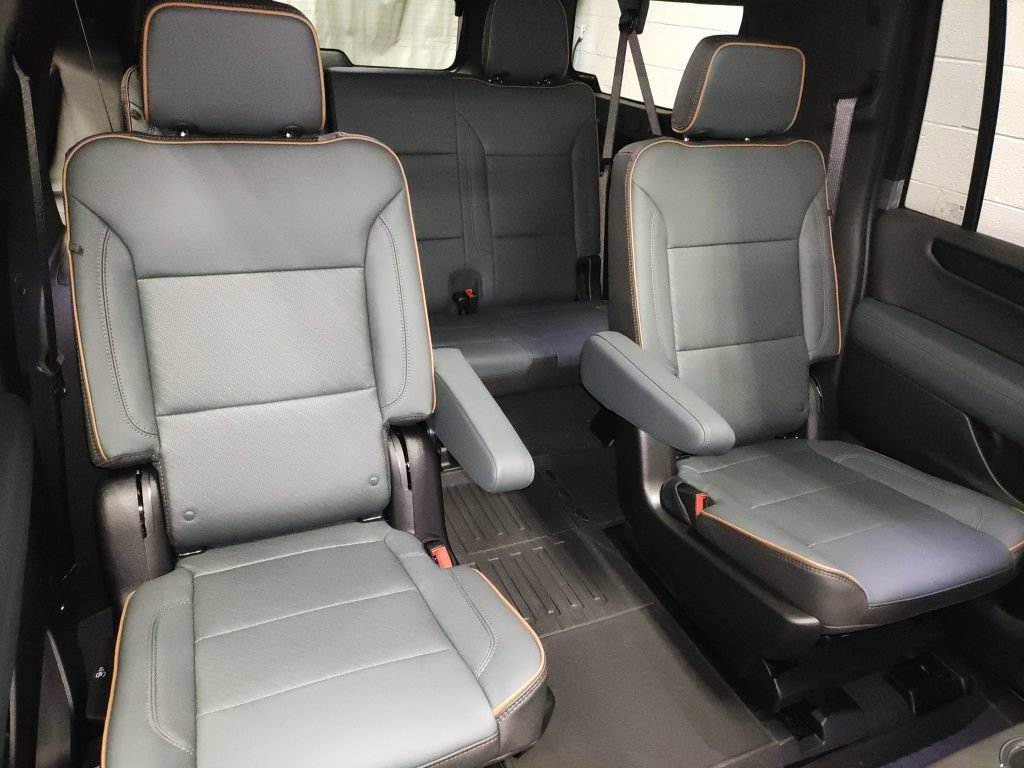 New 2026 GMC Yukon XL AT4 w/ AT4 Premium Plus Package image 11