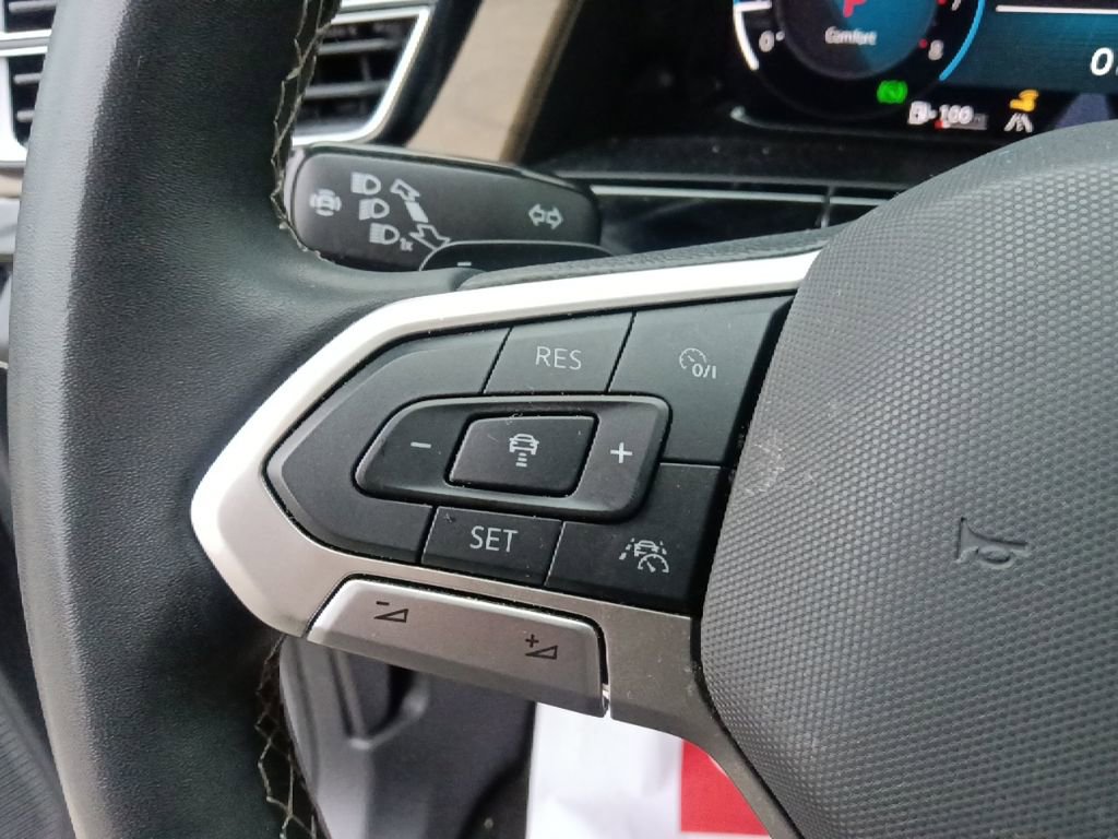 Used 2024 Volkswagen Atlas SE image 20