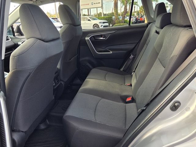 Used 2022 Toyota RAV4 XLE w/ Convenience Package FWD image 11