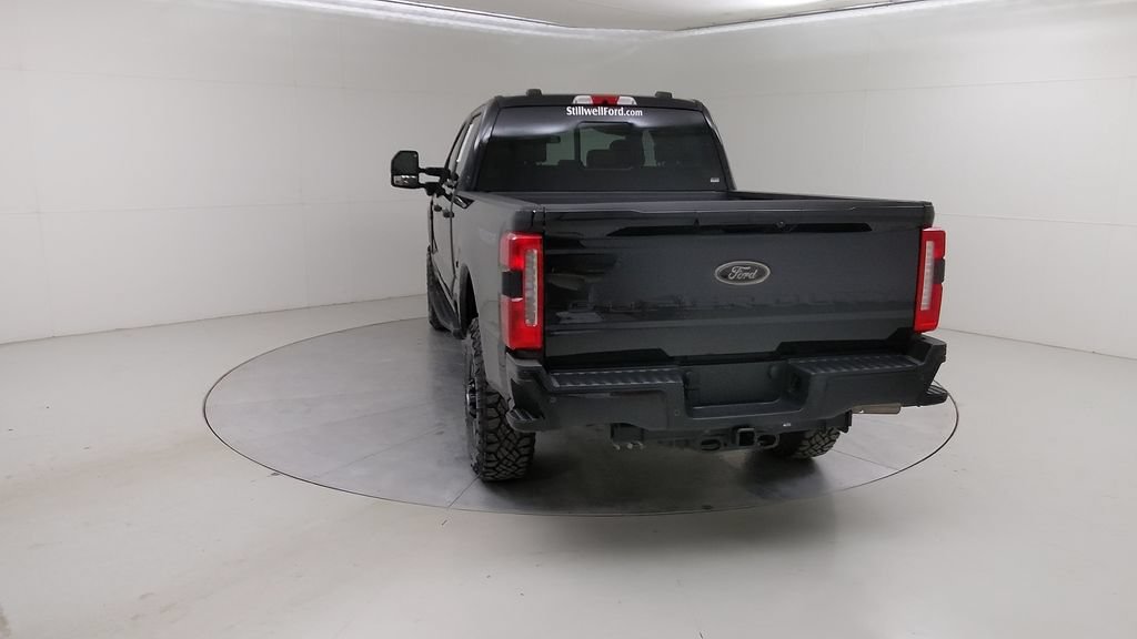 Certified 2026 Ford F350 Lariat w/ Tremor Off-Road Package AWD/4WD image 16