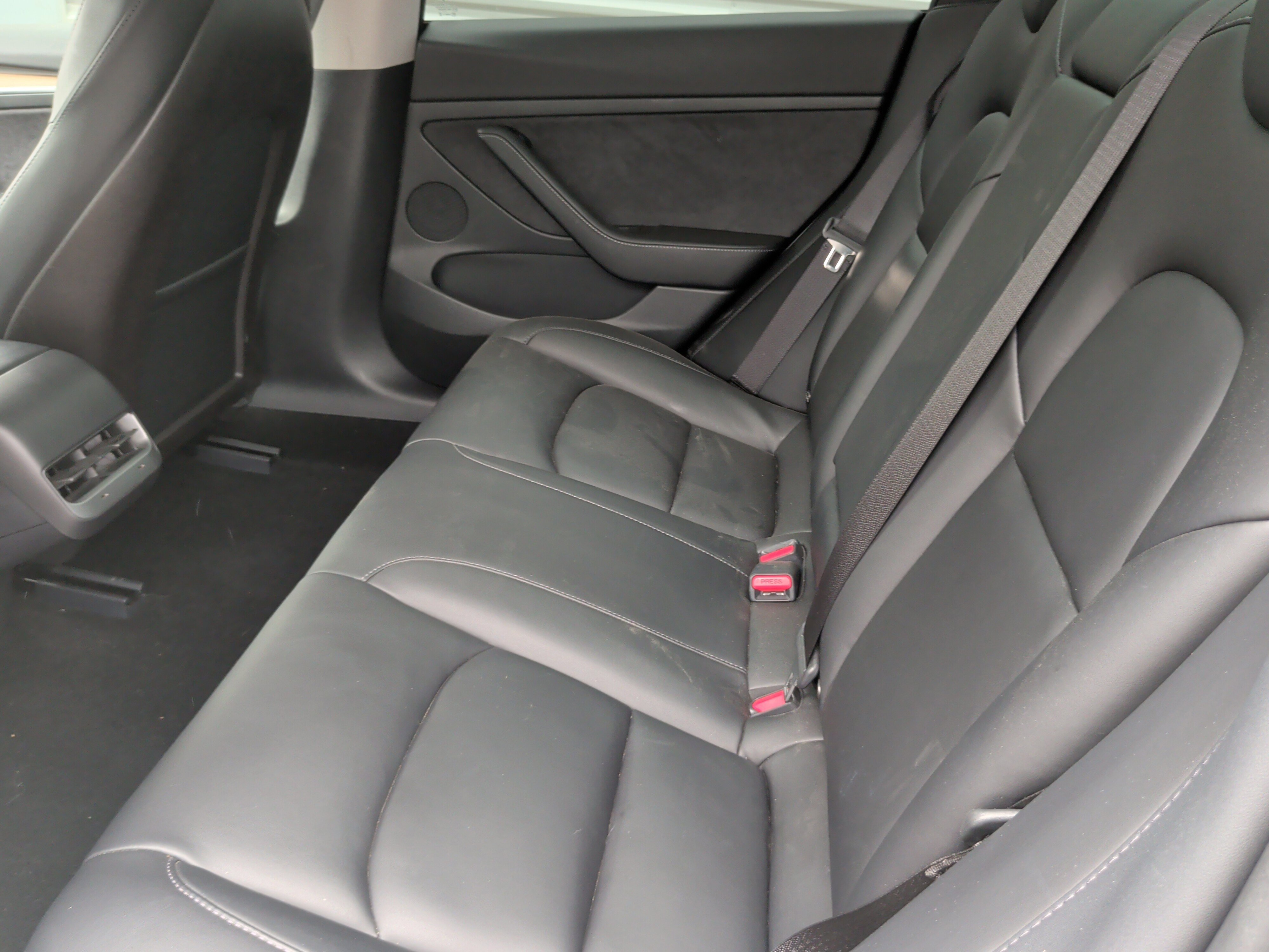 Used 2021 Tesla Model 3 Standard Range Plus image 32