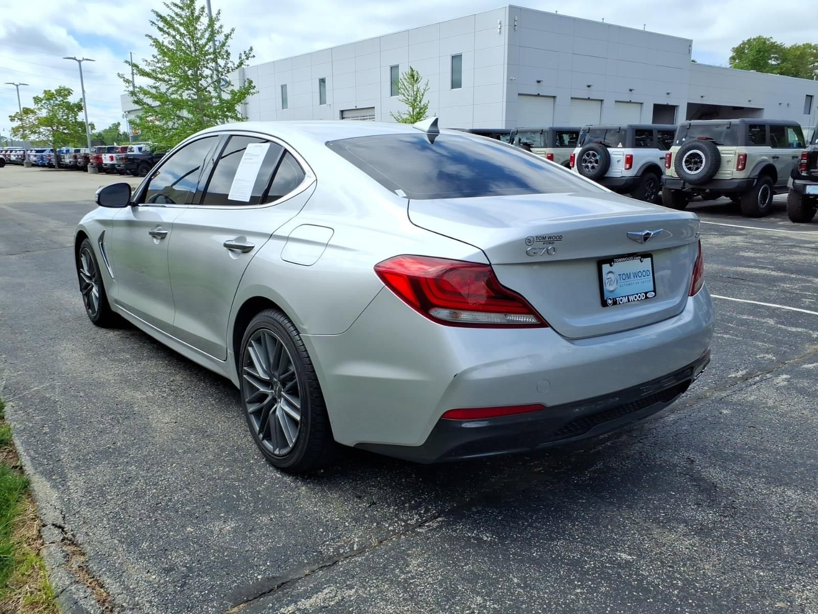 Used 2019 Genesis G70 2.0T Advanced RWD image 8