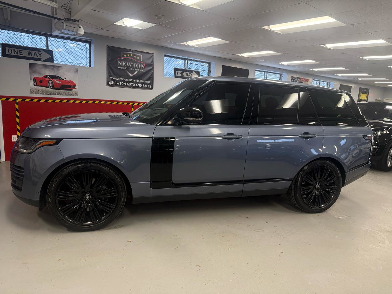 Used 2021 Land Rover Range Rover Westminster Edition AWD/4WD image 3