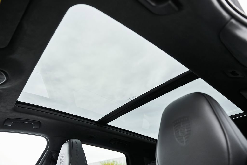 Used 2026 Porsche Cayenne Turbo image 50