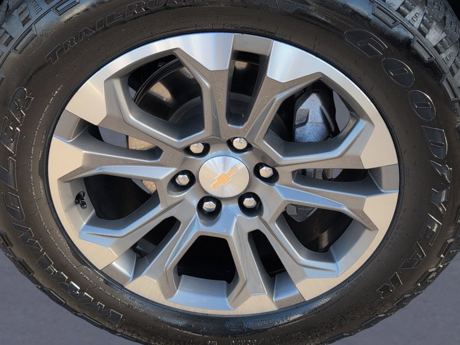 Used 2024 Chevrolet Silverado 1500 High Country w/ Z71 Off-Road Package image 37