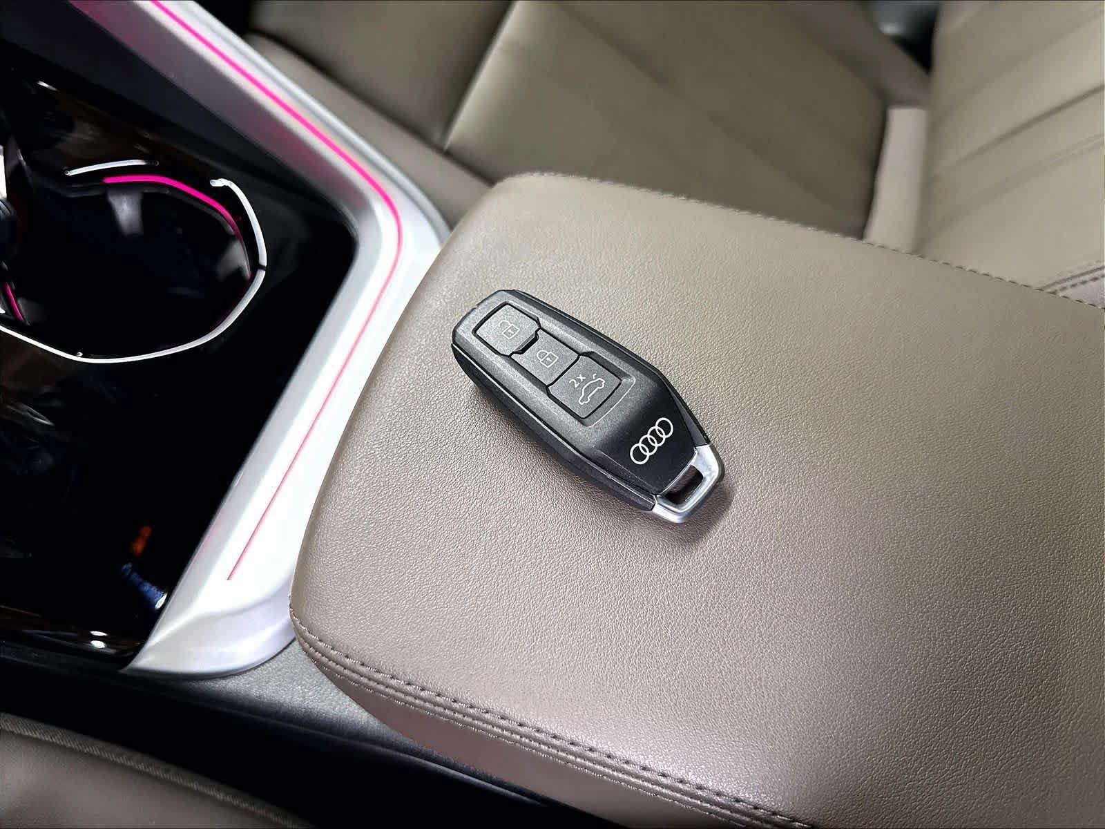 Certified 2025 Audi Q5 Premium w/ Premium Plus AWD/4WD image 12