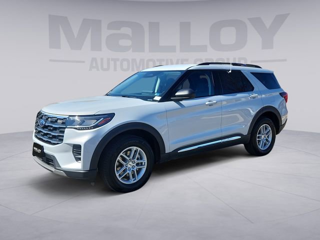 Used 2025 Ford Explorer Active image 1