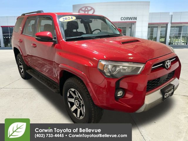 Certified 2024 Toyota 4Runner TRD Off-Road Premium image 2