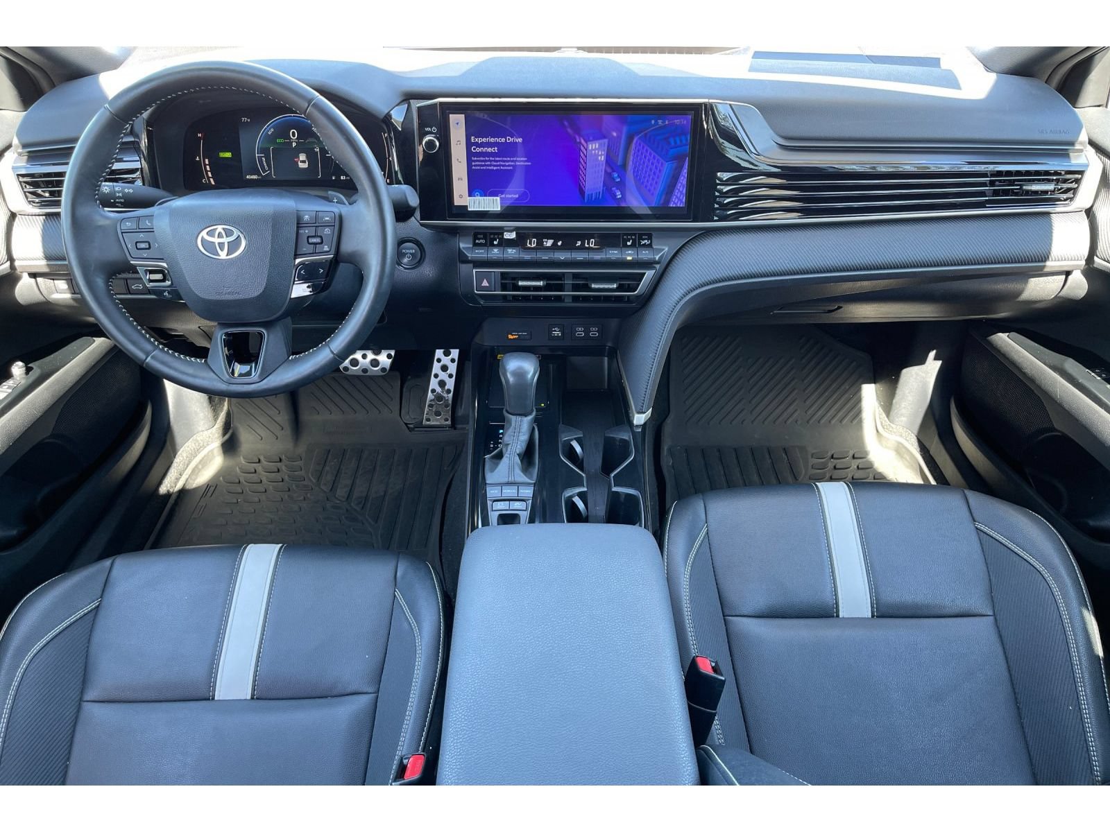 Used 2025 Toyota Camry SE w/ Multimedia Upgrade Package FWD image 16