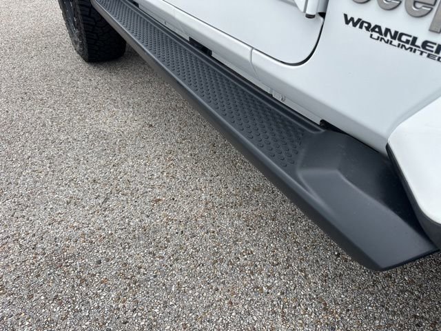 Used 2020 Jeep Wrangler Unlimited Sahara AWD/4WD image 44
