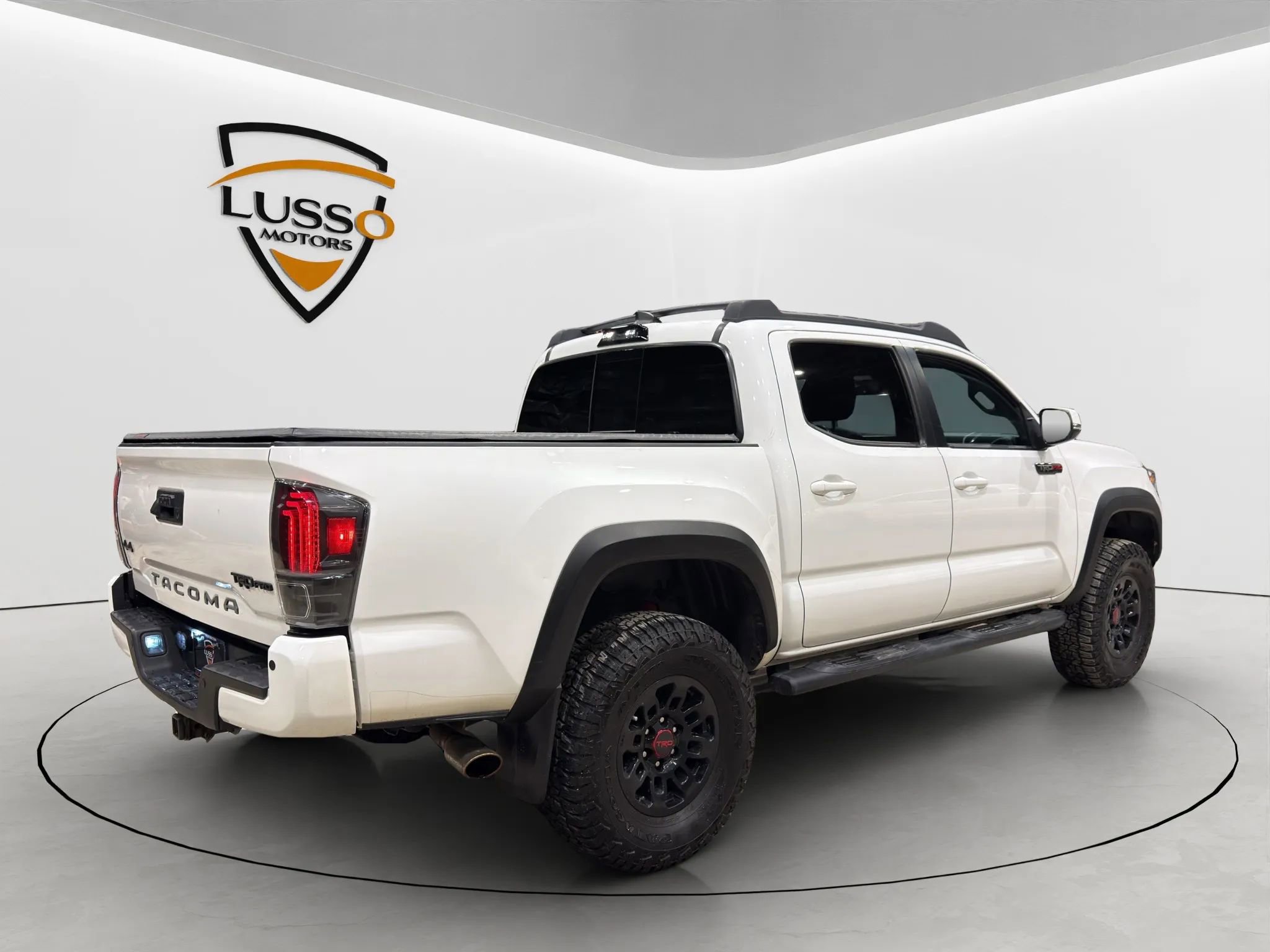 Used 2018 Toyota Tacoma TRD Pro image 9