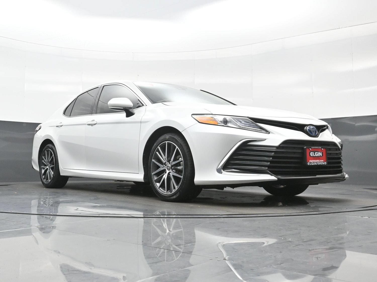 Used 2024 Toyota Camry XLE FWD image 29