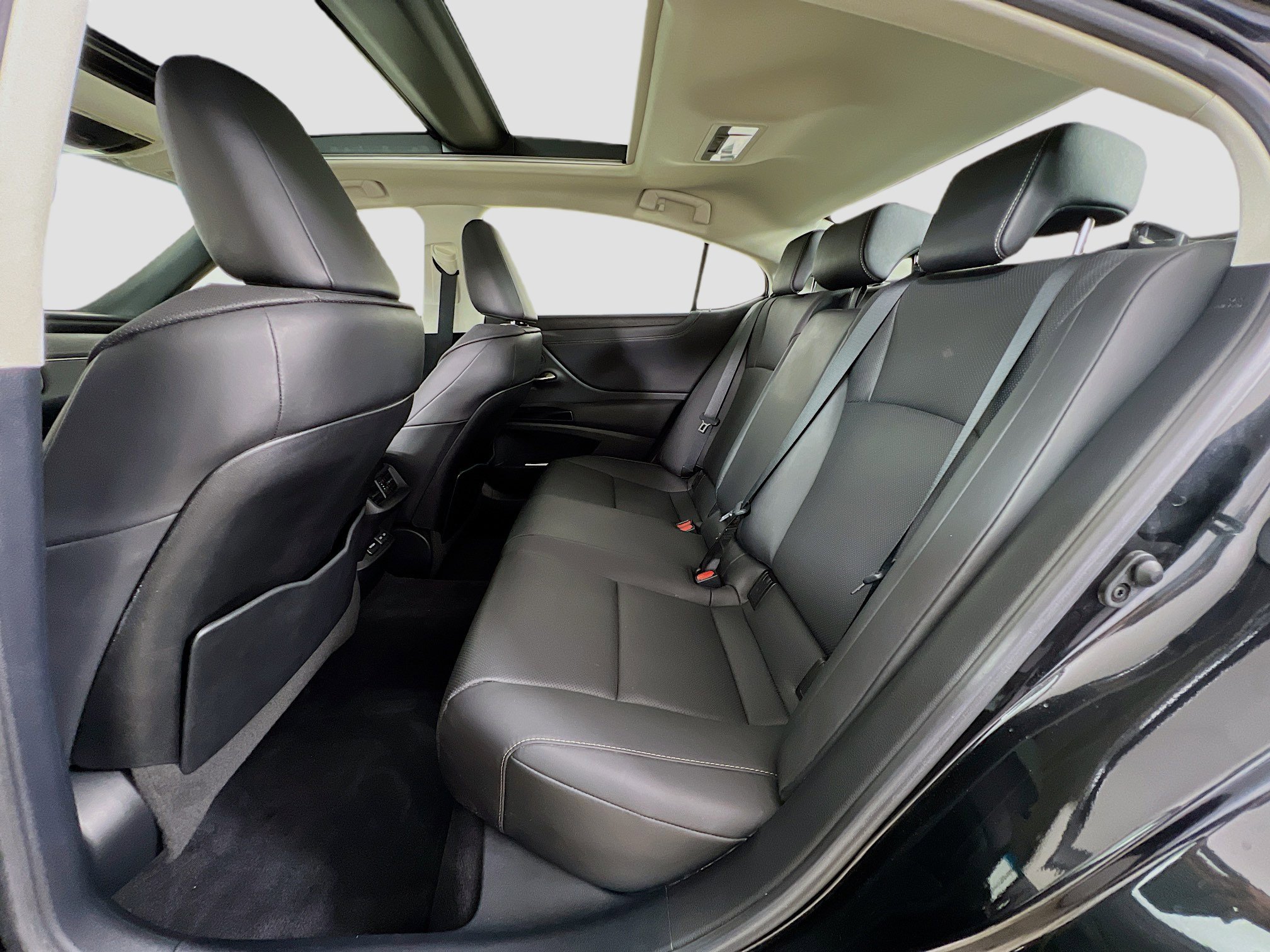 Used 2022 Lexus ES 350 w/ Premium Package image 26