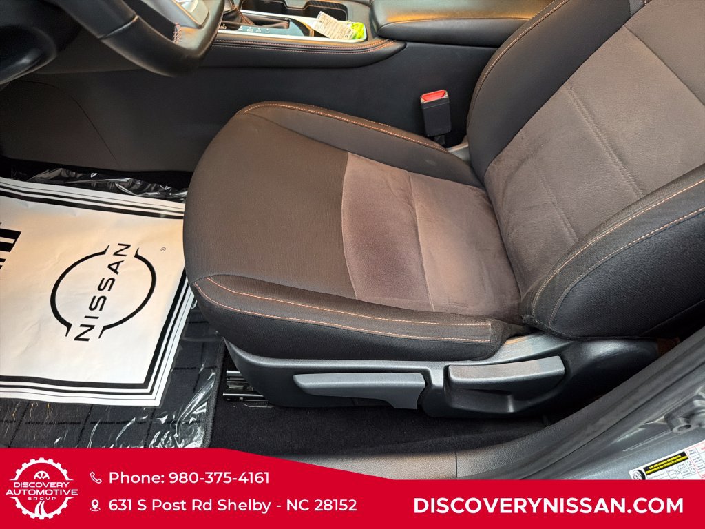 Certified 2022 Nissan Sentra SR w/ Midnight Edition FWD image 12