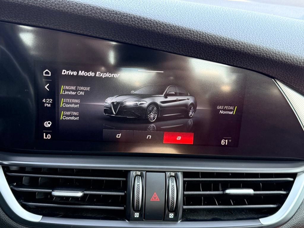 Used 2022 Alfa Romeo Giulia Veloce RWD image 19