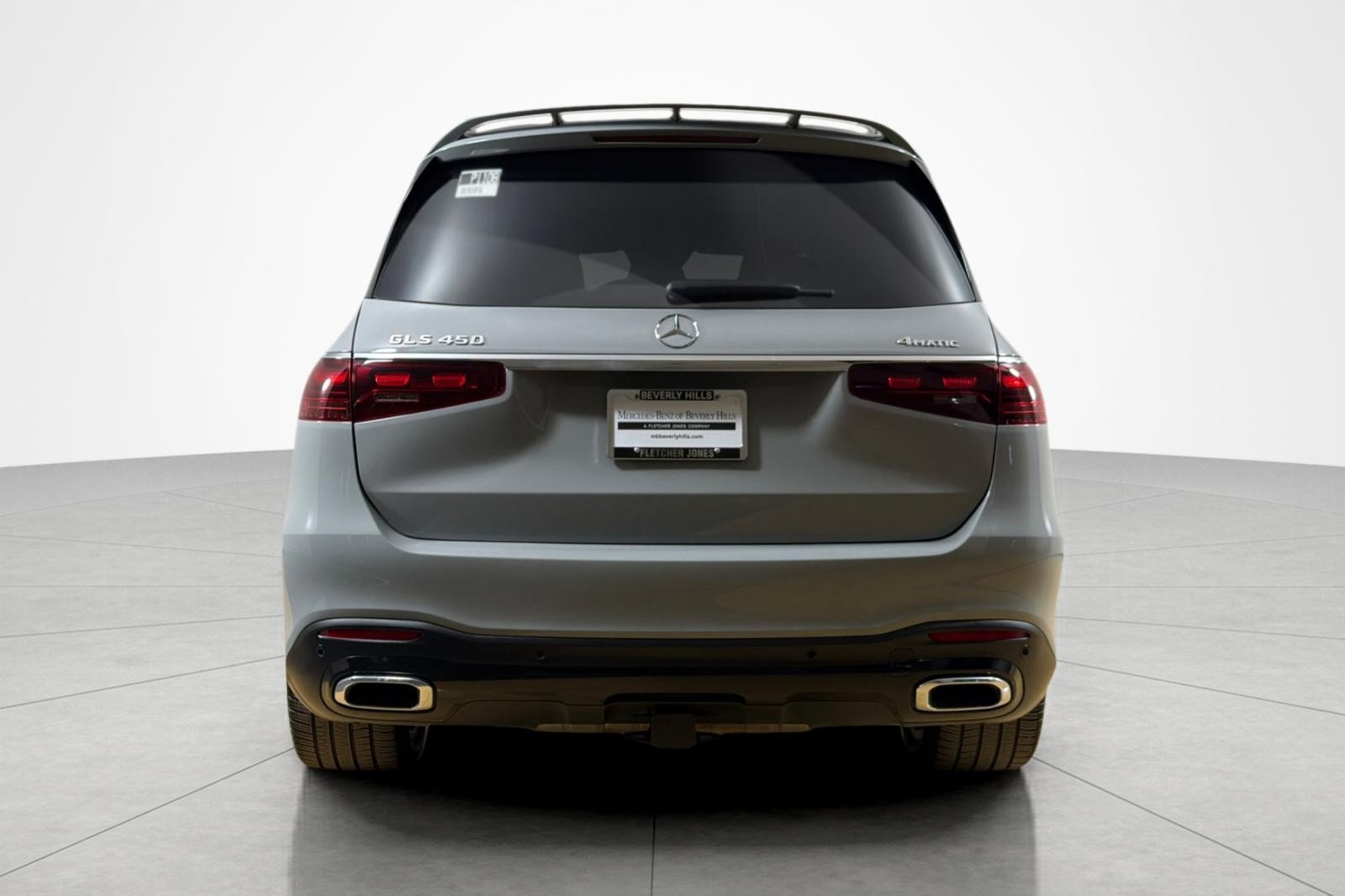 Used 2024 Mercedes-Benz GLS 450 4MATIC image 4