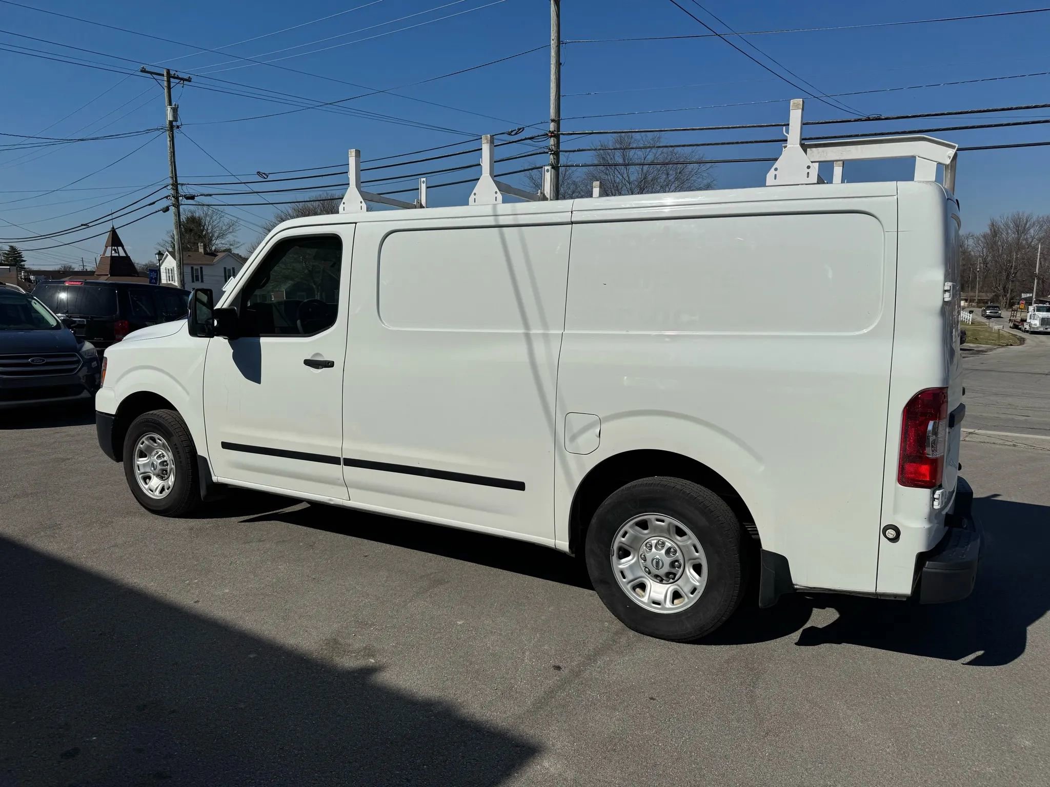 Used 2020 Nissan NV 2500 SV w/ Navigation Package image 9