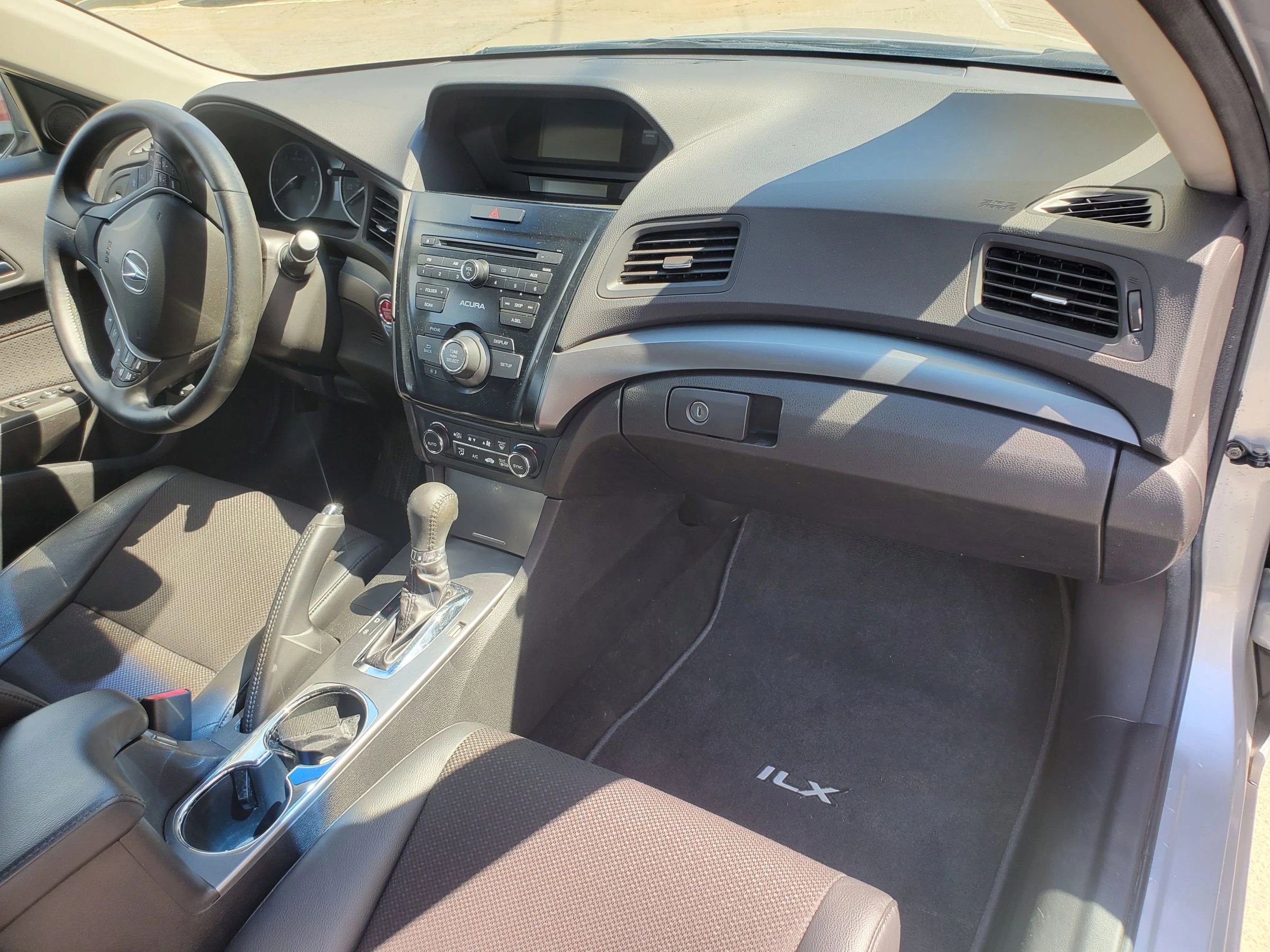 Used 2013 Acura ILX Hybrid FWD image 28