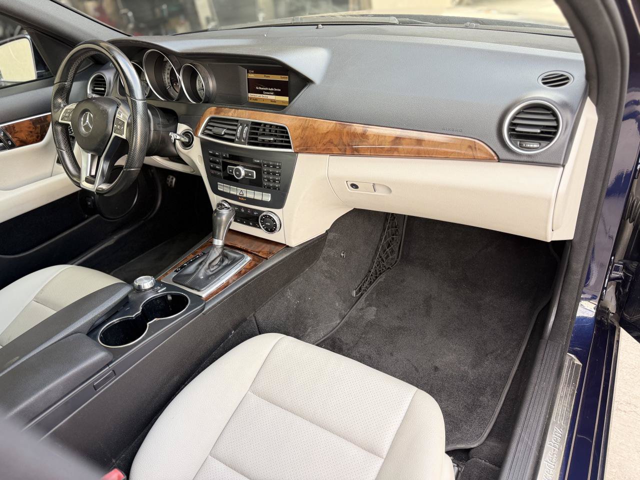 Used 2012 Mercedes-Benz C 250 Sedan image 15
