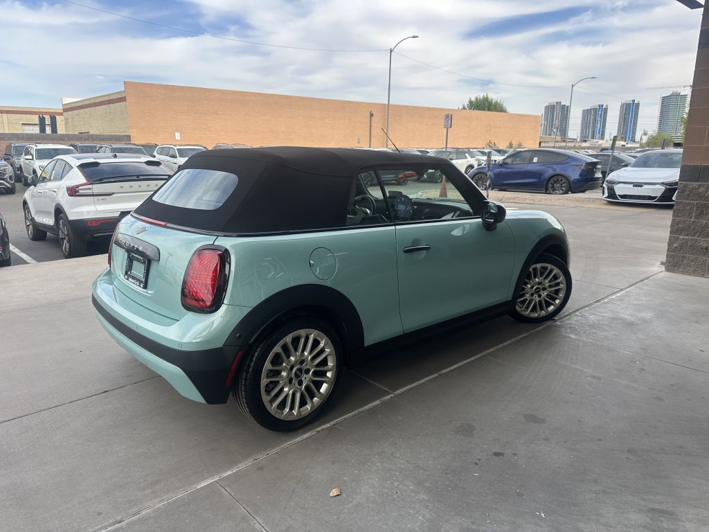 Used 2025 MINI Cooper S FWD image 3