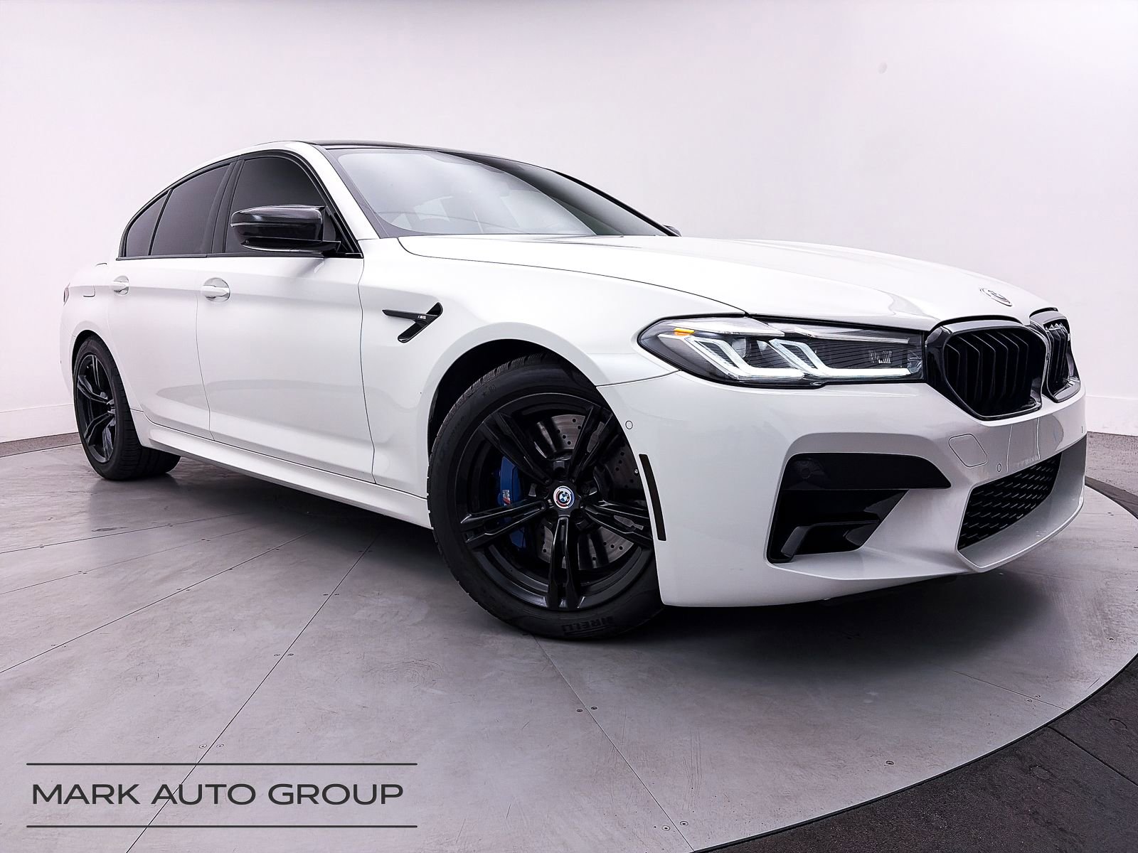 Used 2023 BMW M5 w/ Executive Package AWD/4WD video 1