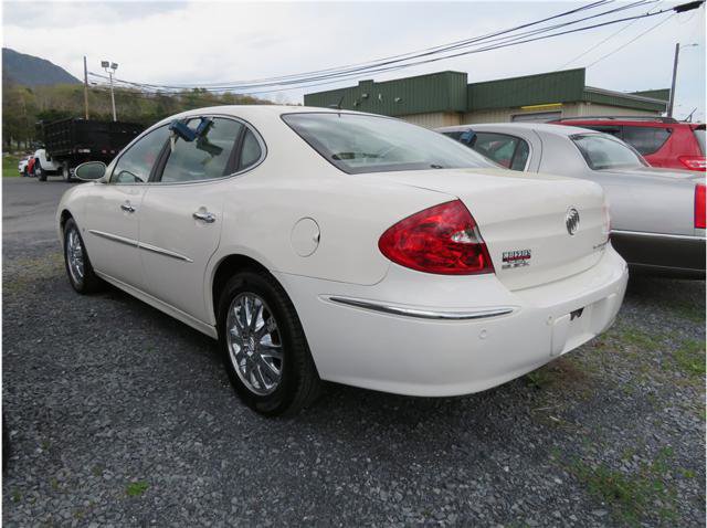 Used 2009 Buick LaCrosse CXL w/ Driver Confidence Package FWD image 2