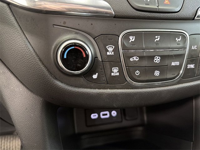 Certified 2024 Chevrolet Equinox LT w/ LPO, Floor Liner Package image 30