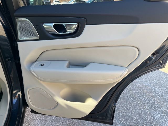 New 2026 Volvo XC60 T8 Ultra w/ Protection Package Premier image 15