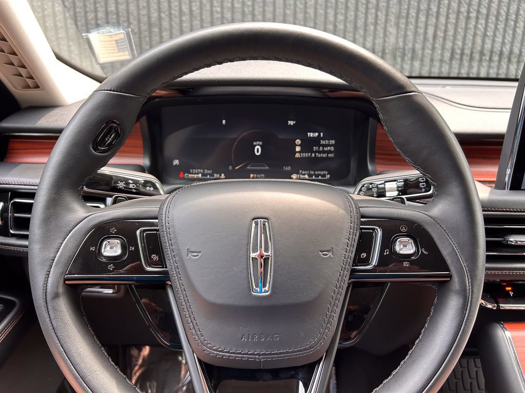 Certified 2024 Lincoln Aviator Reserve w/ Equipment Group 201A AWD/4WD image 31