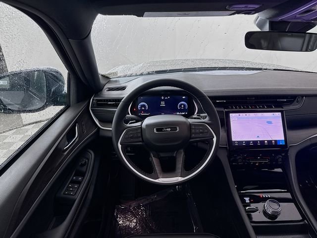 New 2025 Jeep Grand Cherokee Limited image 23