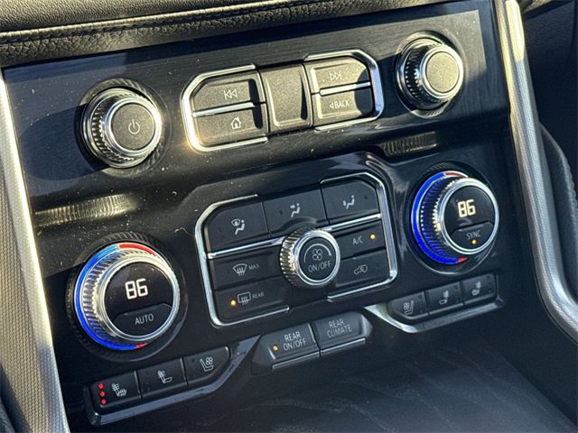 Used 2024 GMC Yukon Denali image 22