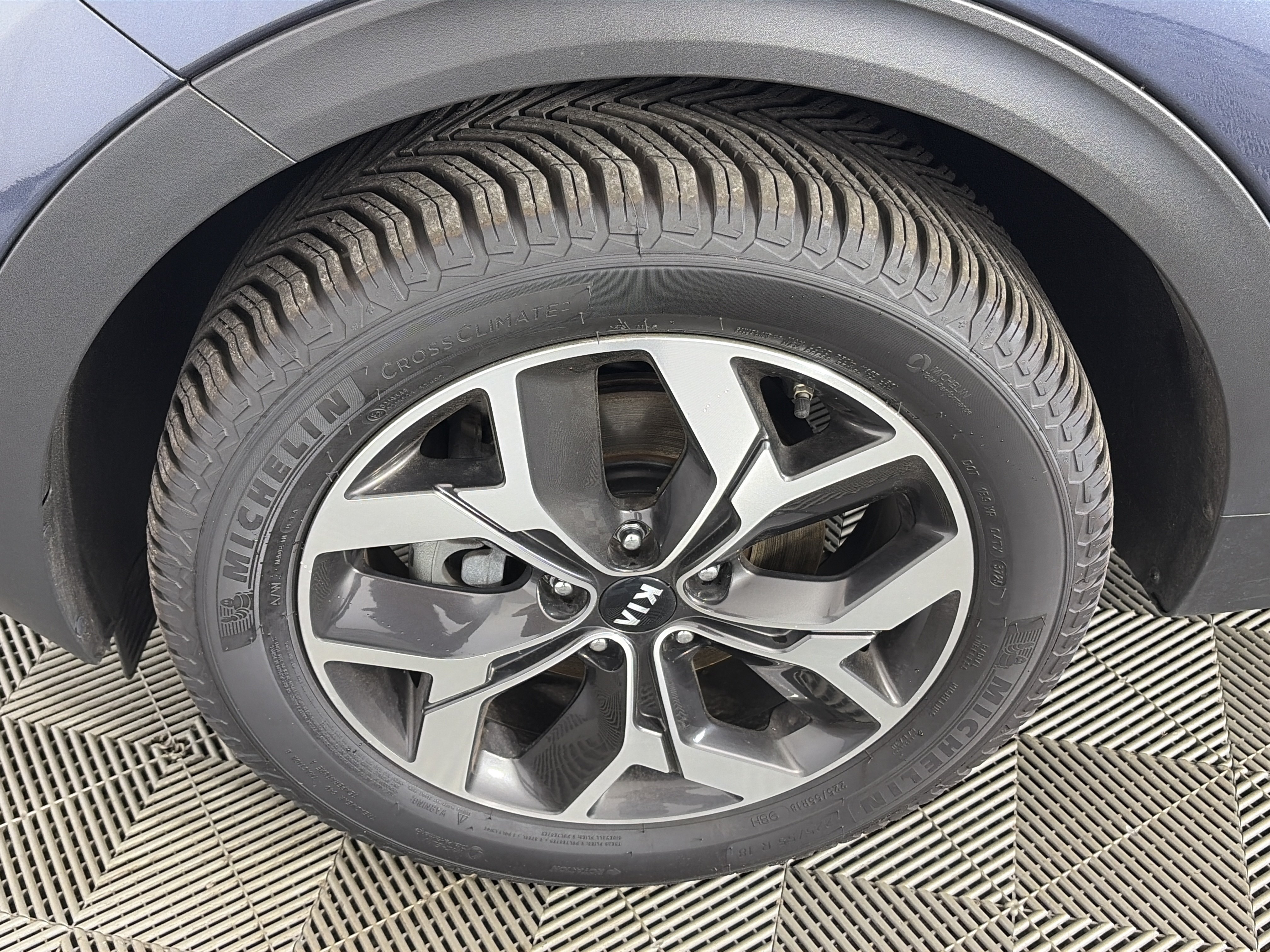 Used 2022 Kia Sportage EX AWD/4WD image 13