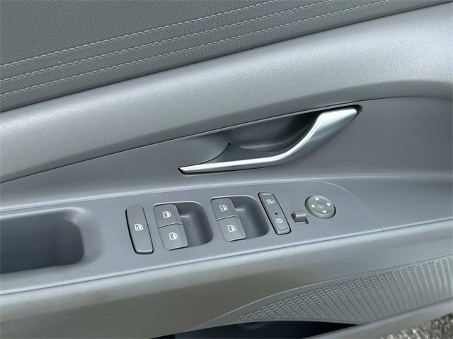 Certified 2022 Hyundai Elantra SEL w/ Cargo Package image 19