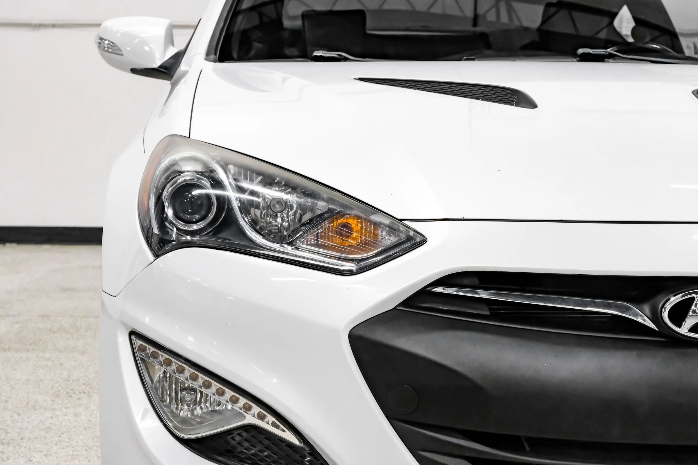 Used 2013 Hyundai Genesis 3.8 RWD image 44