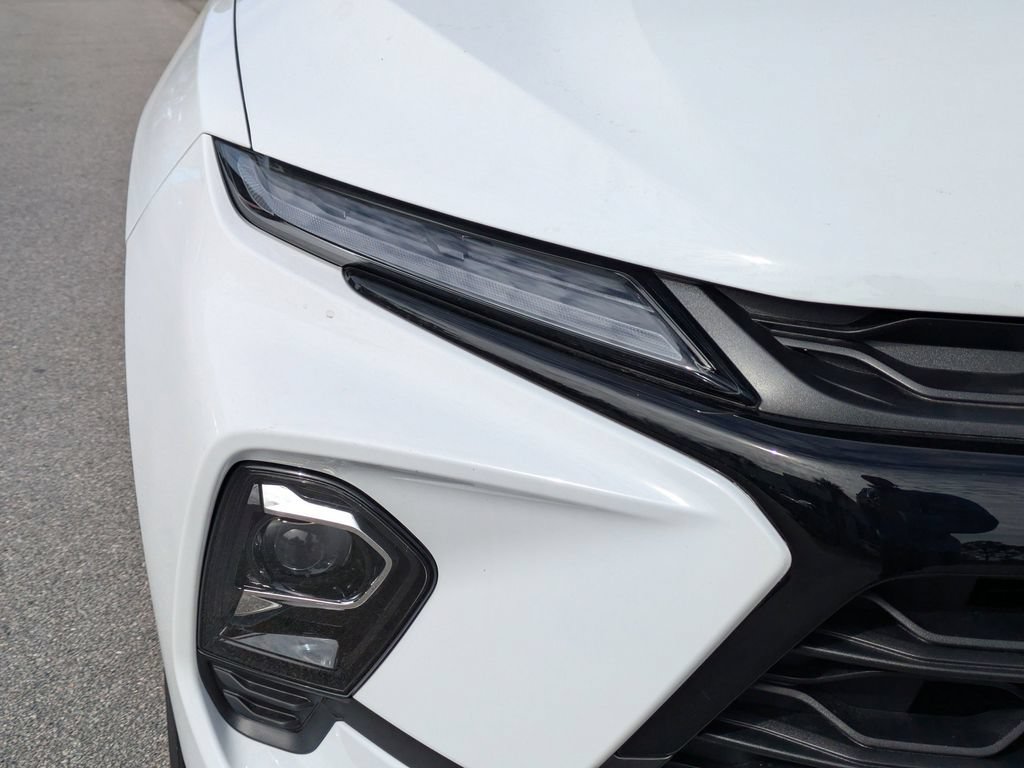New 2025 Chevrolet Blazer LT w/ Midnight/Sport Edition FWD image 11