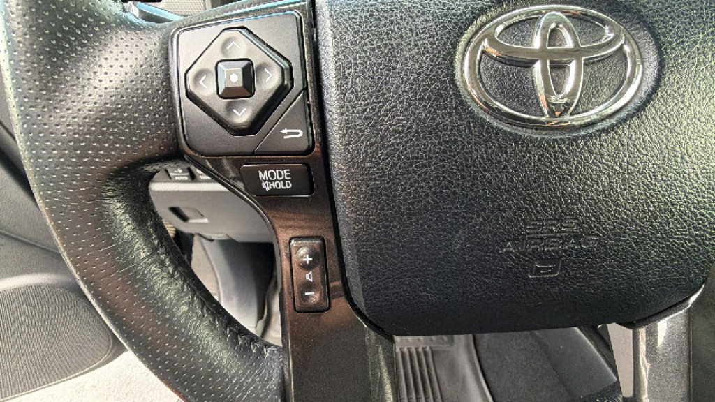 Used 2019 Toyota 4Runner Limited AWD/4WD image 19