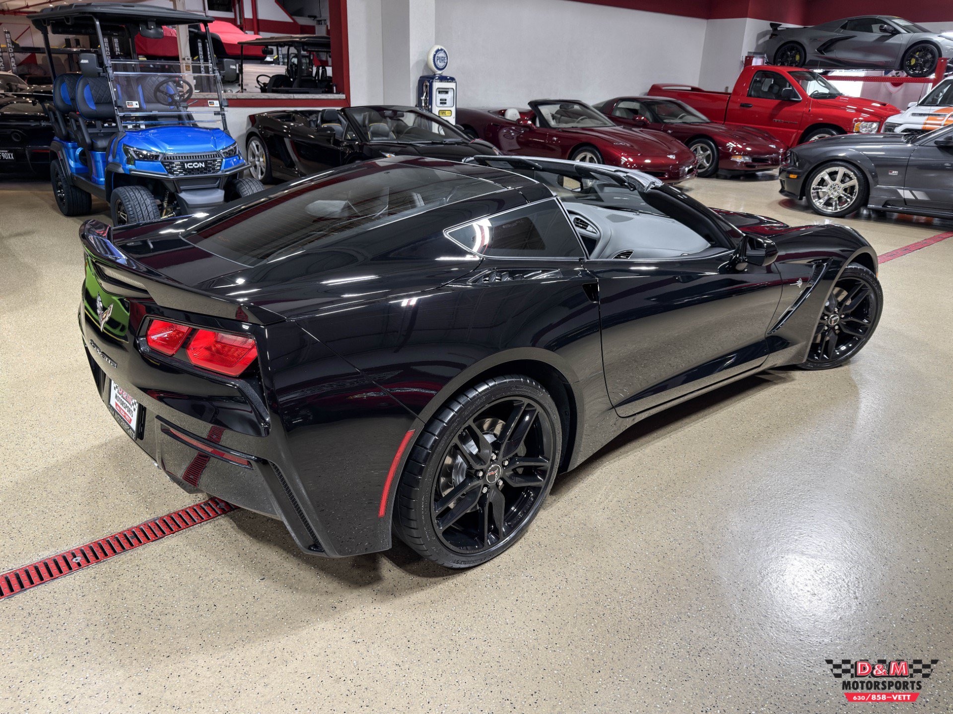 Used 2015 Chevrolet Corvette Stingray Coupe w/ 3LT Preferred Equipment Group RWD image 52