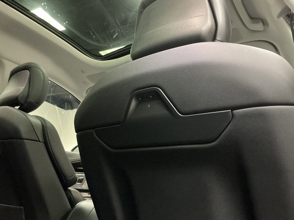 Used 2026 Lincoln Nautilus Reserve AWD/4WD image 36