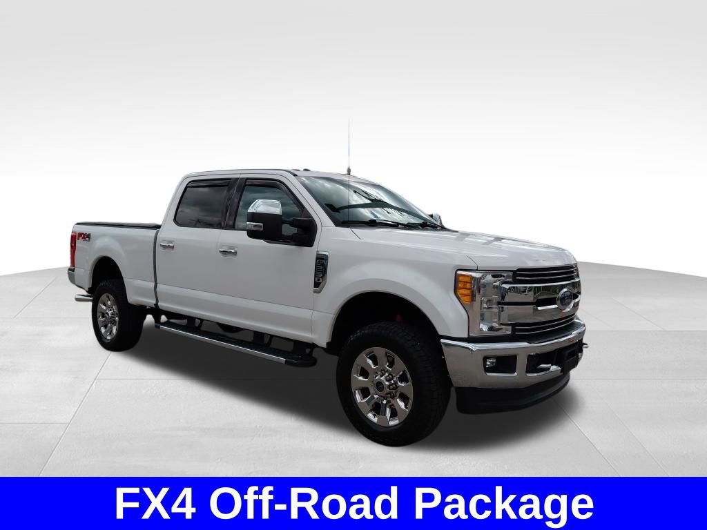 Used 2017 Ford F250 Lariat w/ Chrome Package image 5