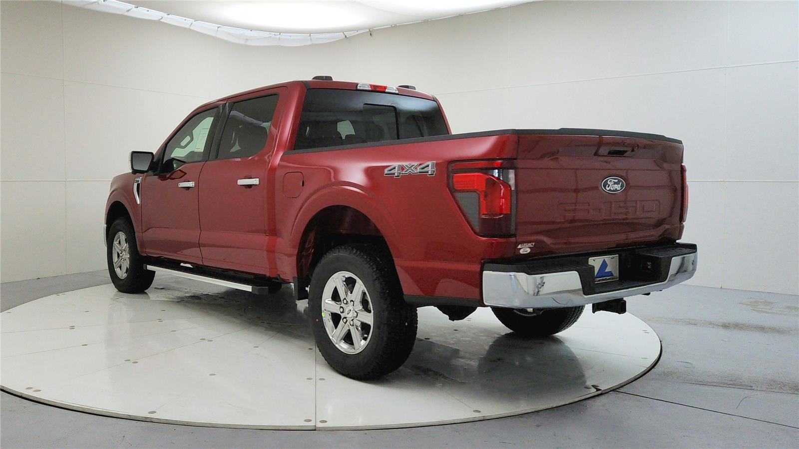 New 2025 Ford F150 XLT w/ Equipment Group 302A MID image 6