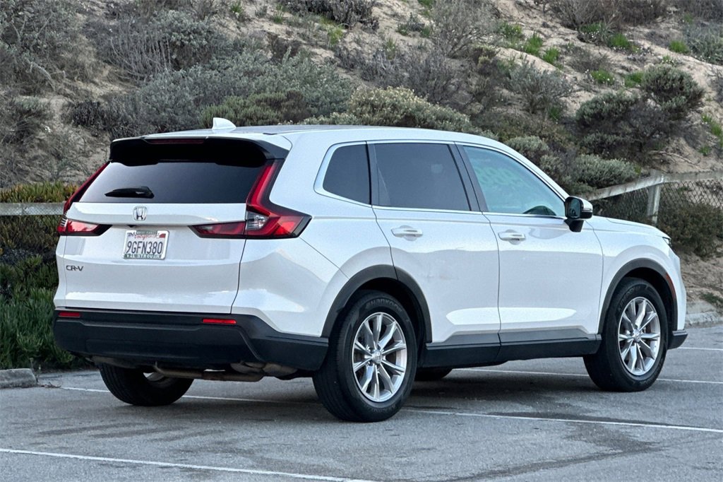 Used 2023 Honda CR-V EX image 3