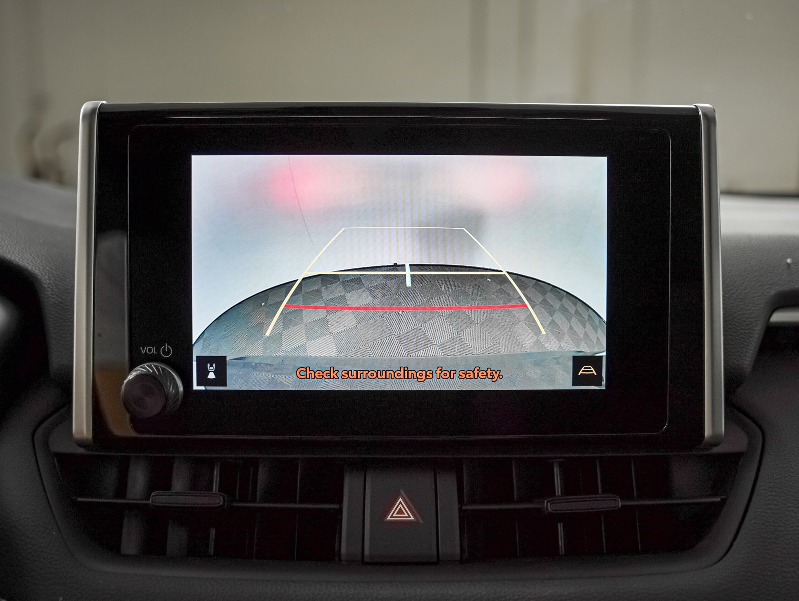 Used 2025 Toyota RAV4 XLE w/ Convenience Package FWD image 18