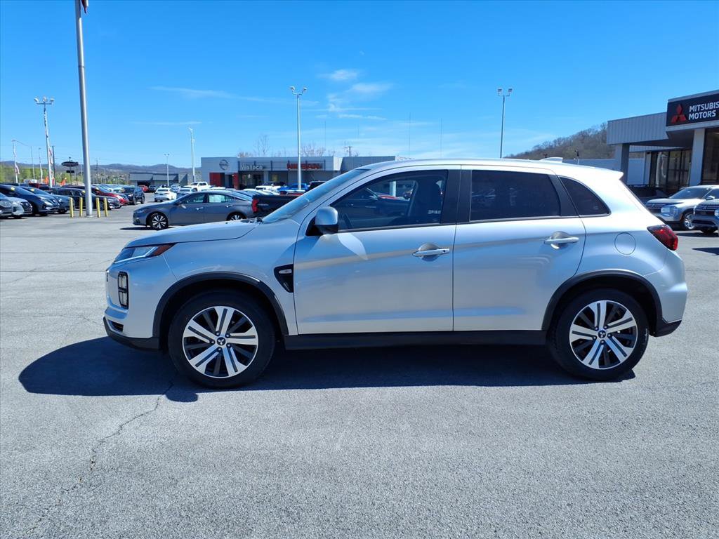Used 2024 Mitsubishi Outlander Sport ES image 2