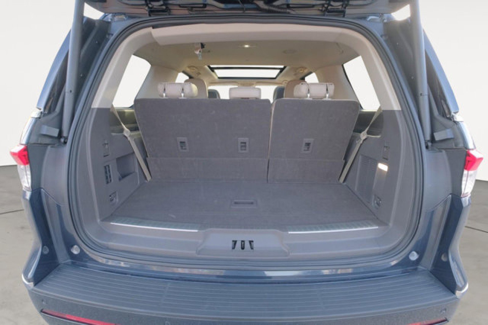 Used 2024 Lincoln Navigator Reserve image 15