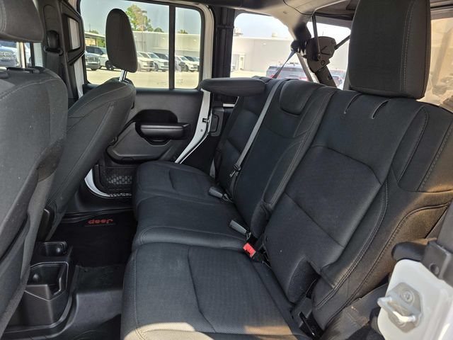 Used 2018 Jeep Wrangler Unlimited Sport AWD/4WD image 8