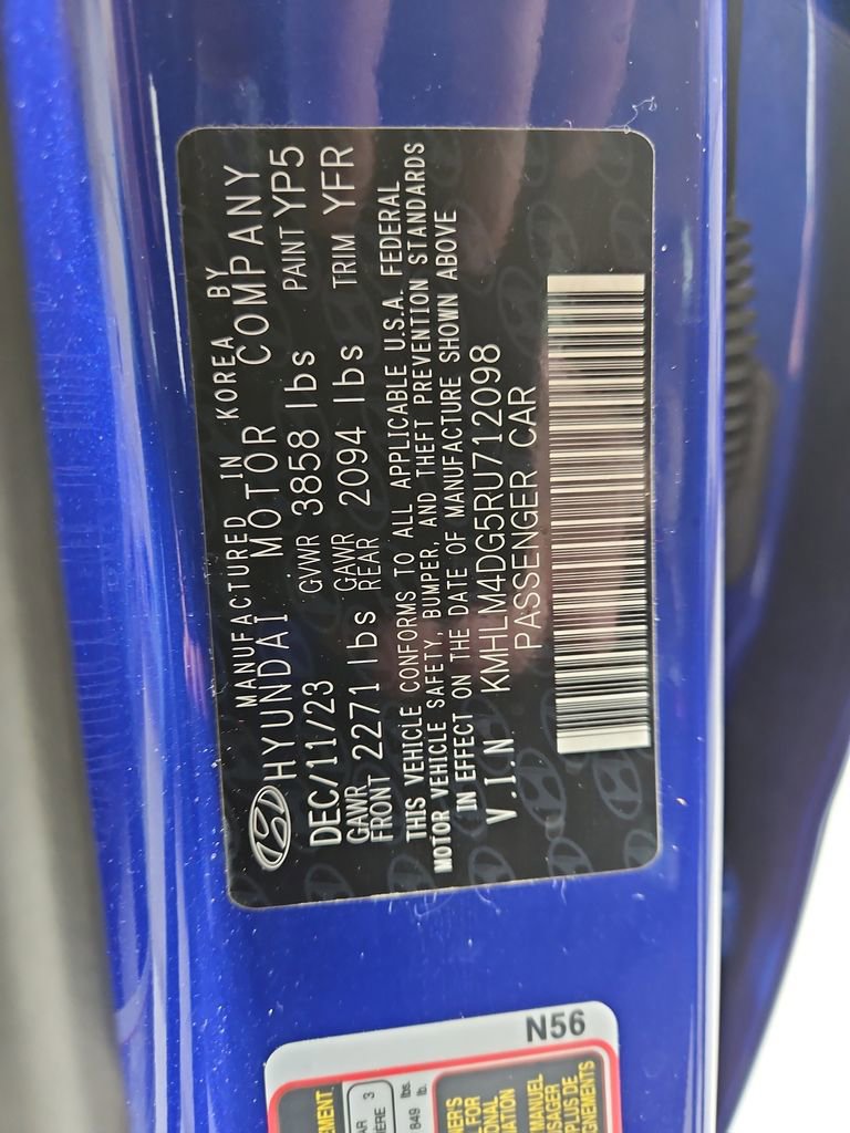 Certified 2024 Hyundai Elantra SEL image 31