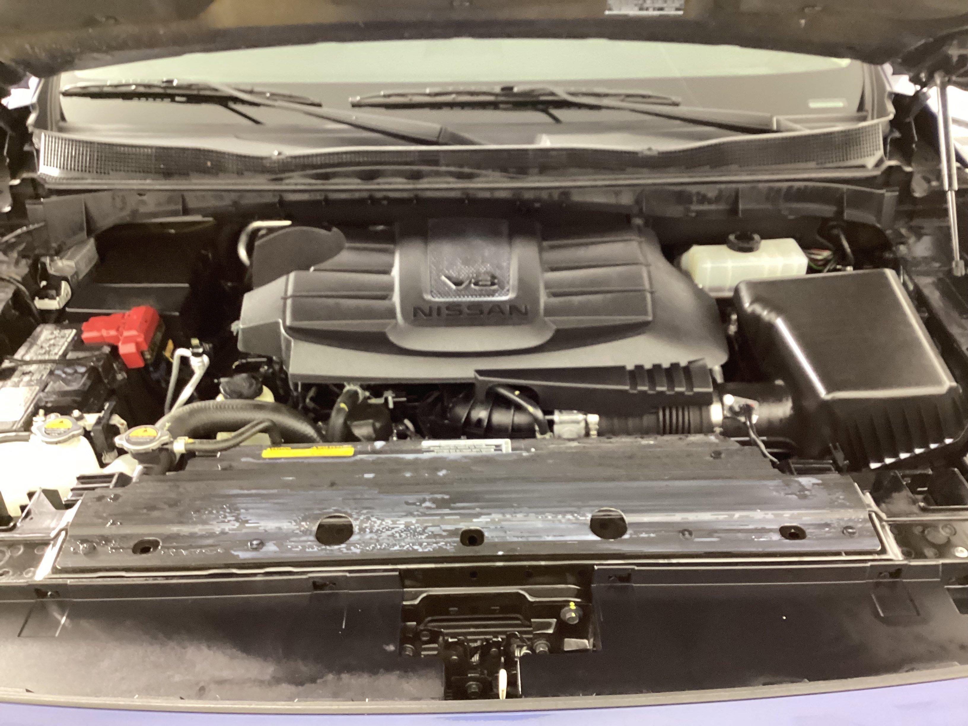 Used 2024 Nissan Titan SV w/ SV Convenience Package image 11