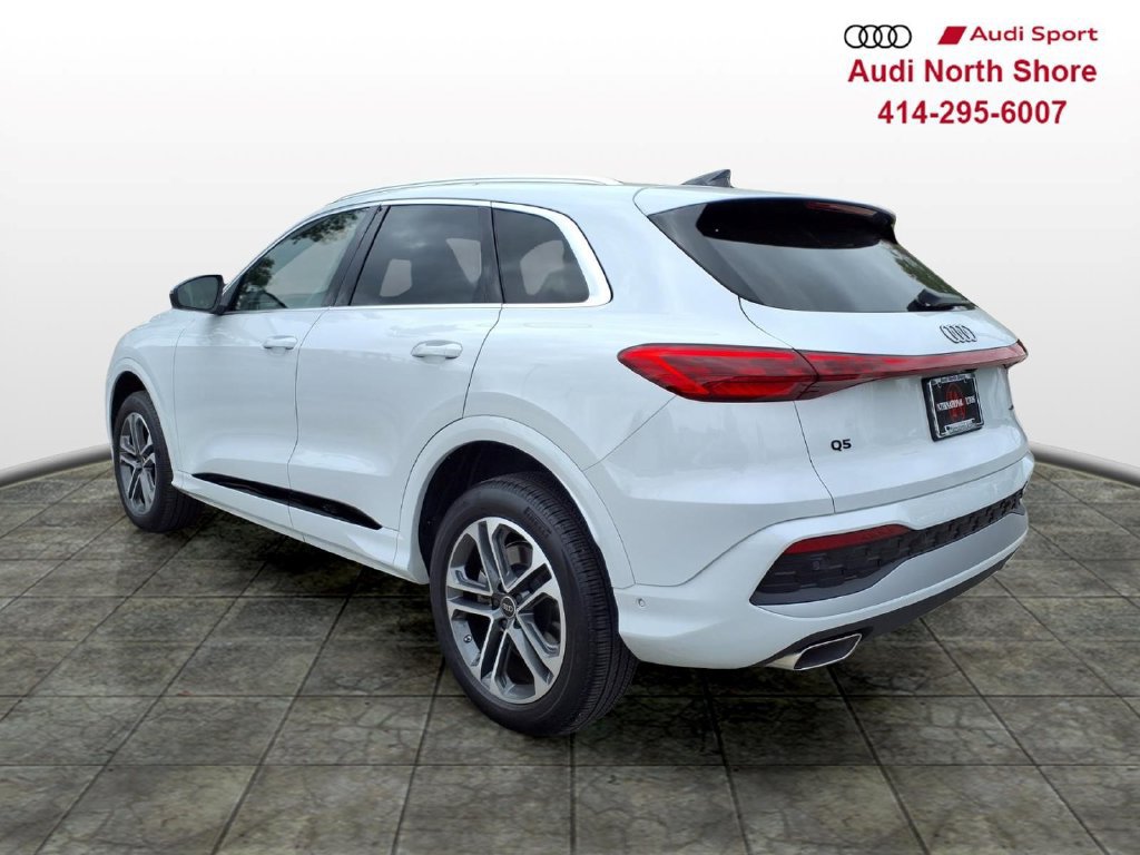 Used 2025 Audi Q5 Premium Plus w/ Premium Plus AWD/4WD image 4