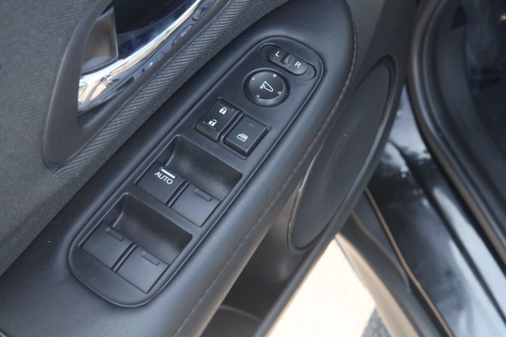 Used 2021 Honda HR-V LX image 24